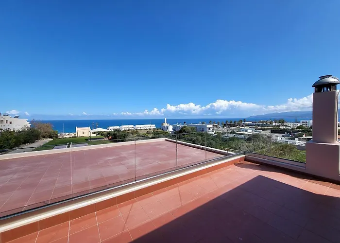 Luxury Mikaela فيلة خيرسونِسوس