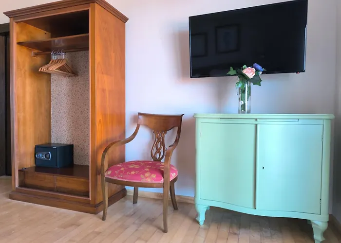 Luxury Mikaela Villa *